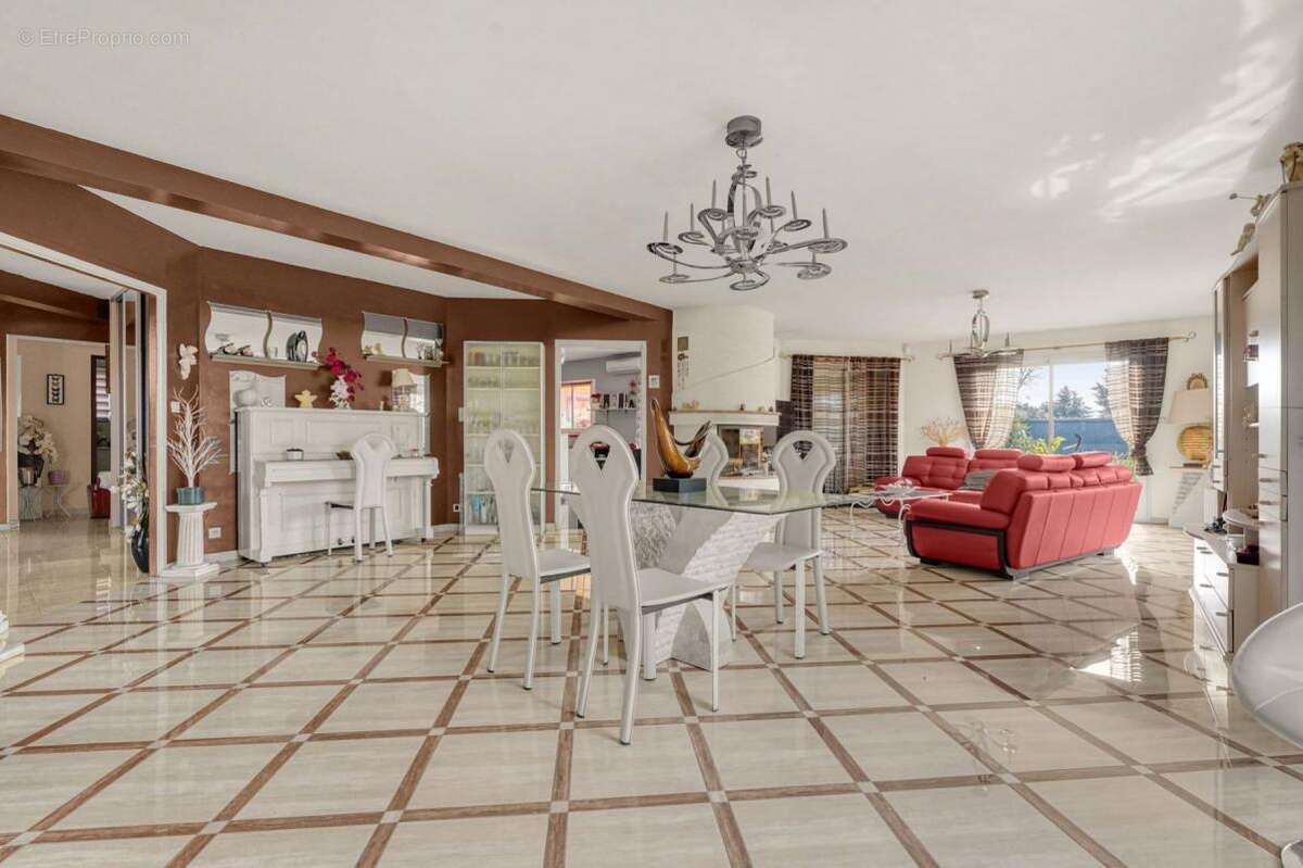 Maison à SAINT-ALBAN