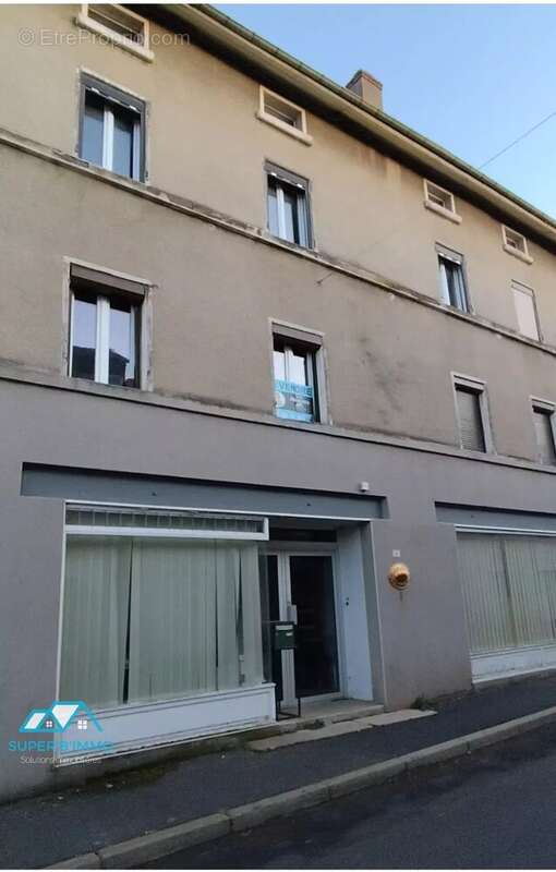Appartement à SIAUGUES-SAINTE-MARIE