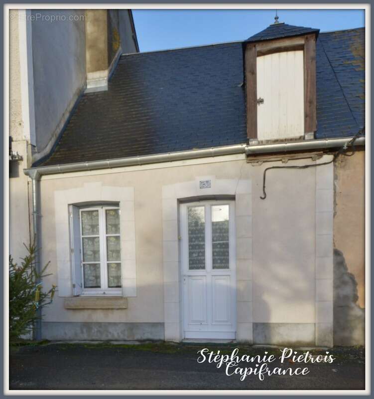 Maison à LA CHAPELLE-D&#039;ANGILLON