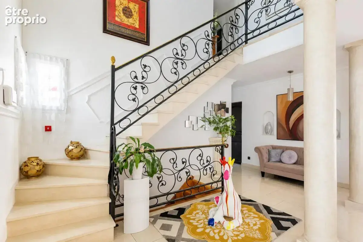 Maison de 7 pièces de 245 m² à Claye-Souilly - photo 11