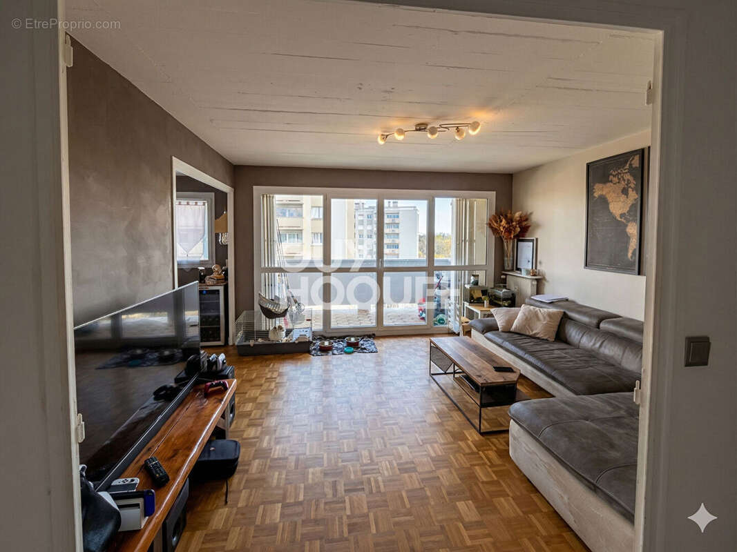 Appartement à OULLINS