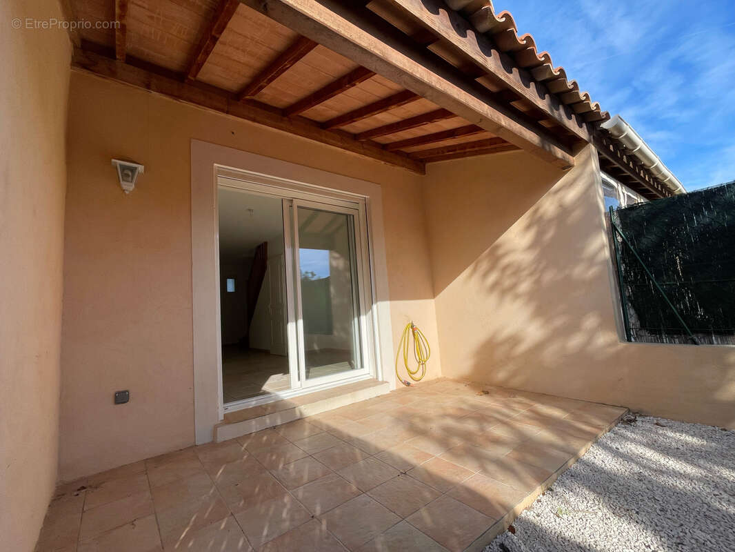 Maison à BORMES-LES-MIMOSAS