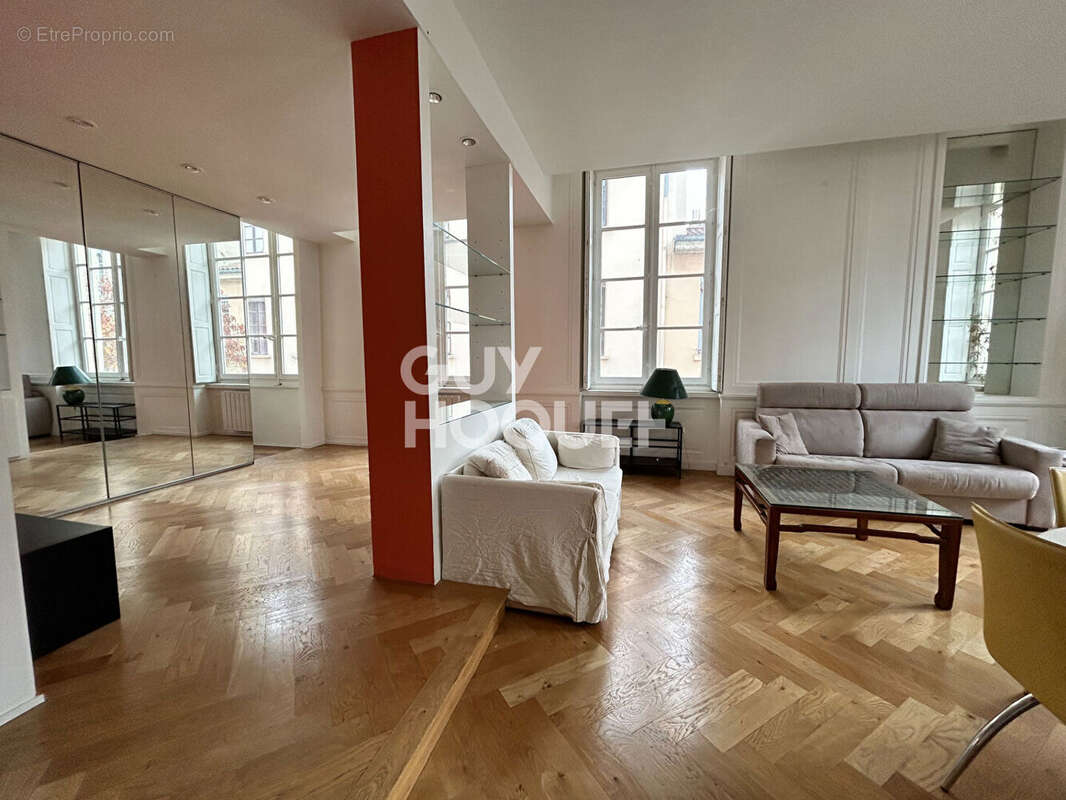Appartement à LYON-1E