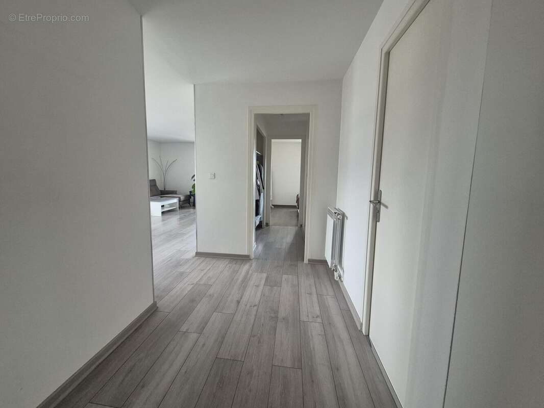 Entrée - Appartement à GRENOBLE