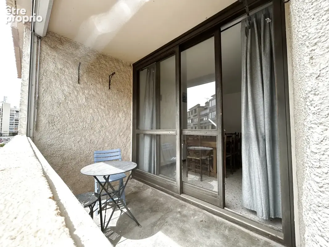 À Balaruc-Les-Bains, grand appartement avec balcon à vendre - photo 15