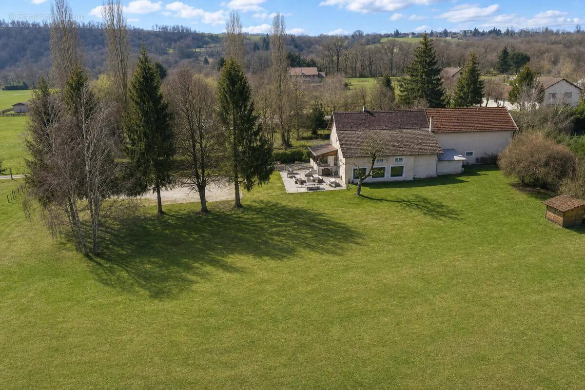 Maison à LES ABRETS