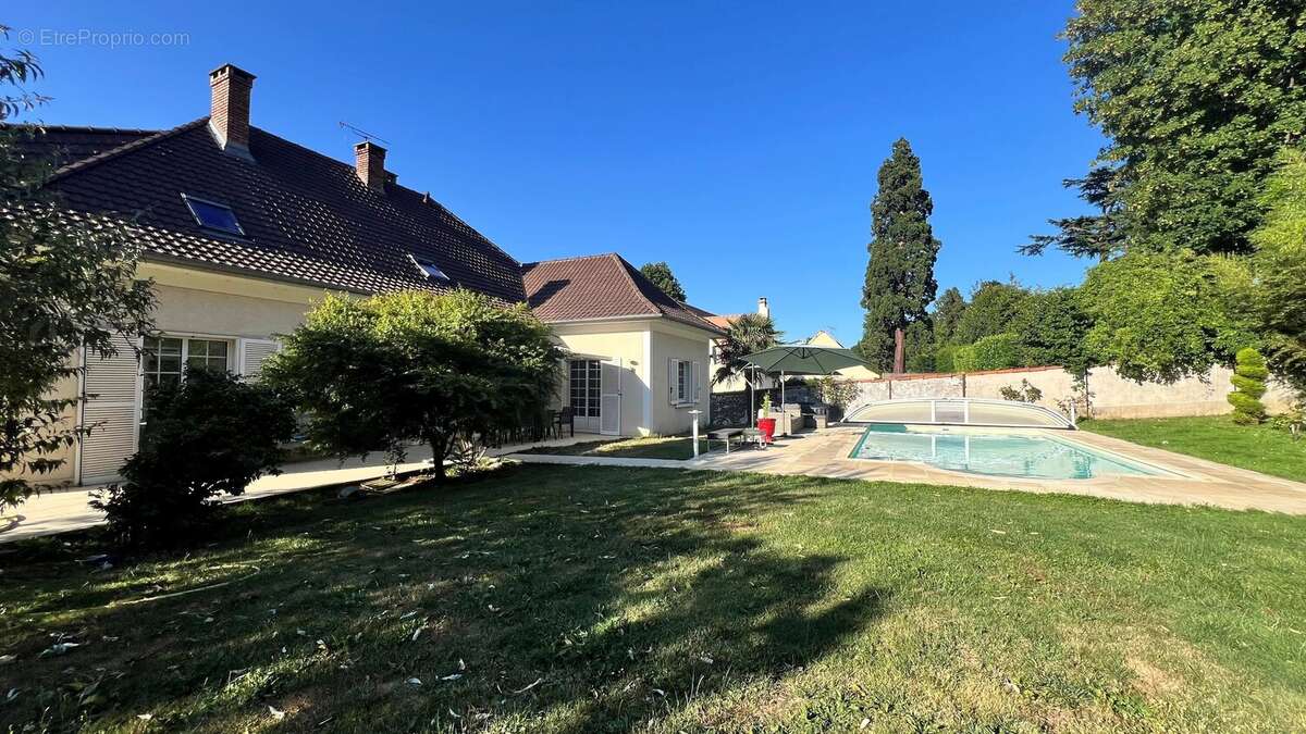 Maison à CHESSY