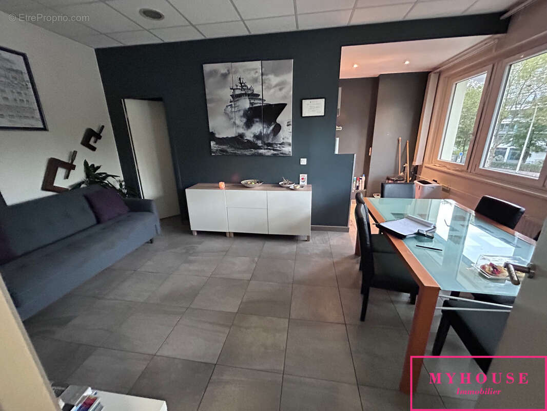 Commerce à MONTROUGE