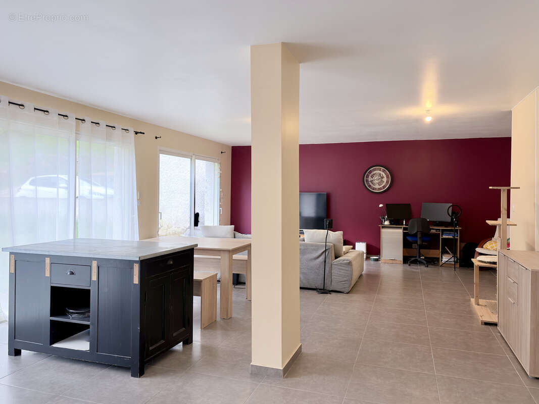 Maison à TOURNON-SUR-RHONE