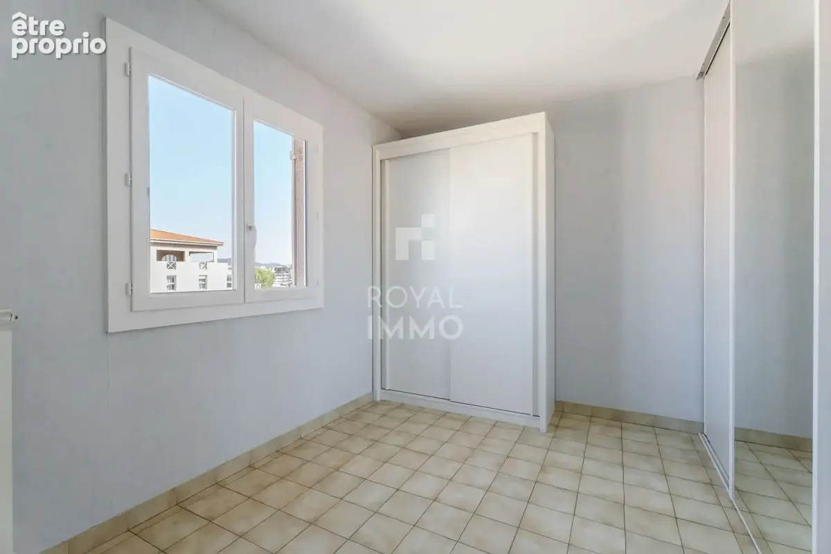 Appartement T3 - terrasse - garage - photo 5