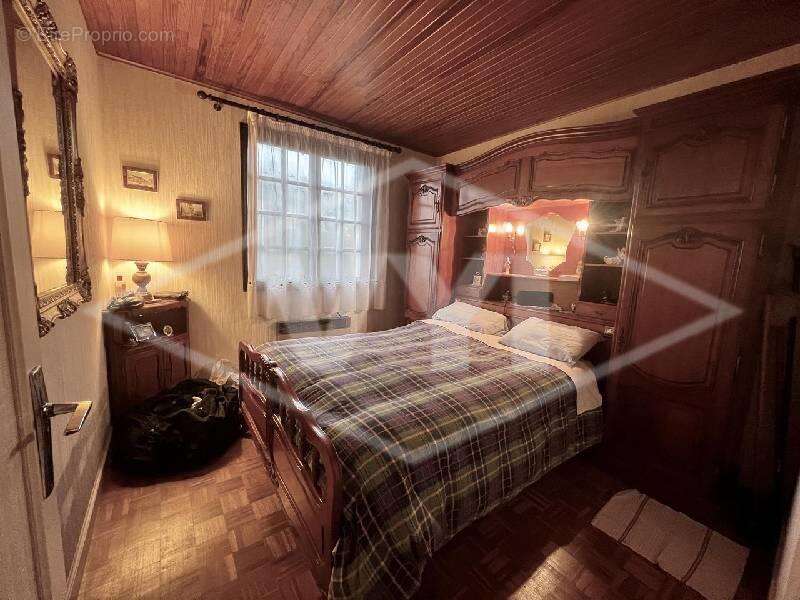 Maison à COMBS-LA-VILLE