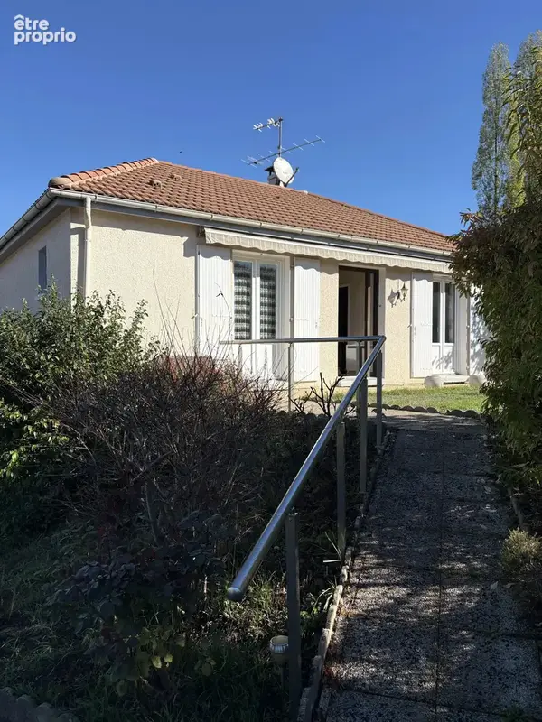 Maison à SAINT-VICTURNIEN