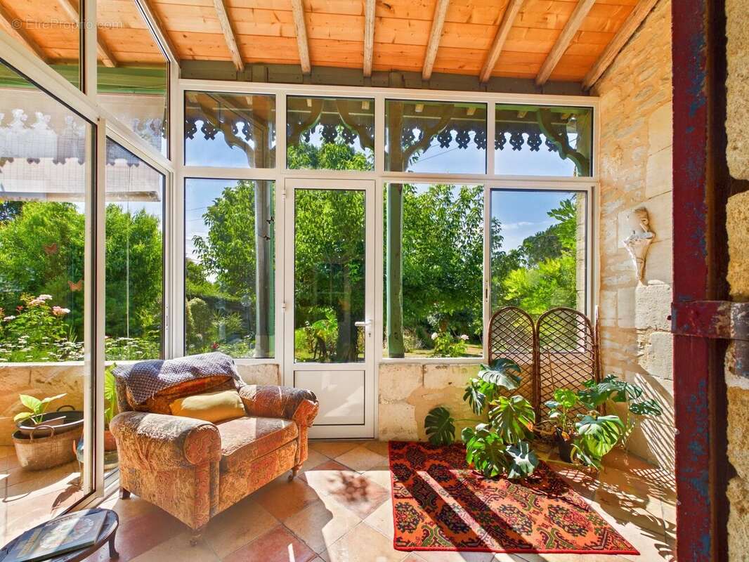 Charmante ferme avec maison d'amis, grange, piscine et vue panoramique sur la campagne - photo 8