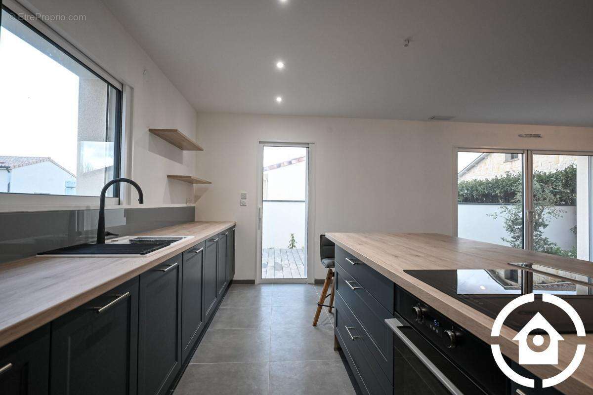 Maison de plain-pied construite en 2024 - photo 5