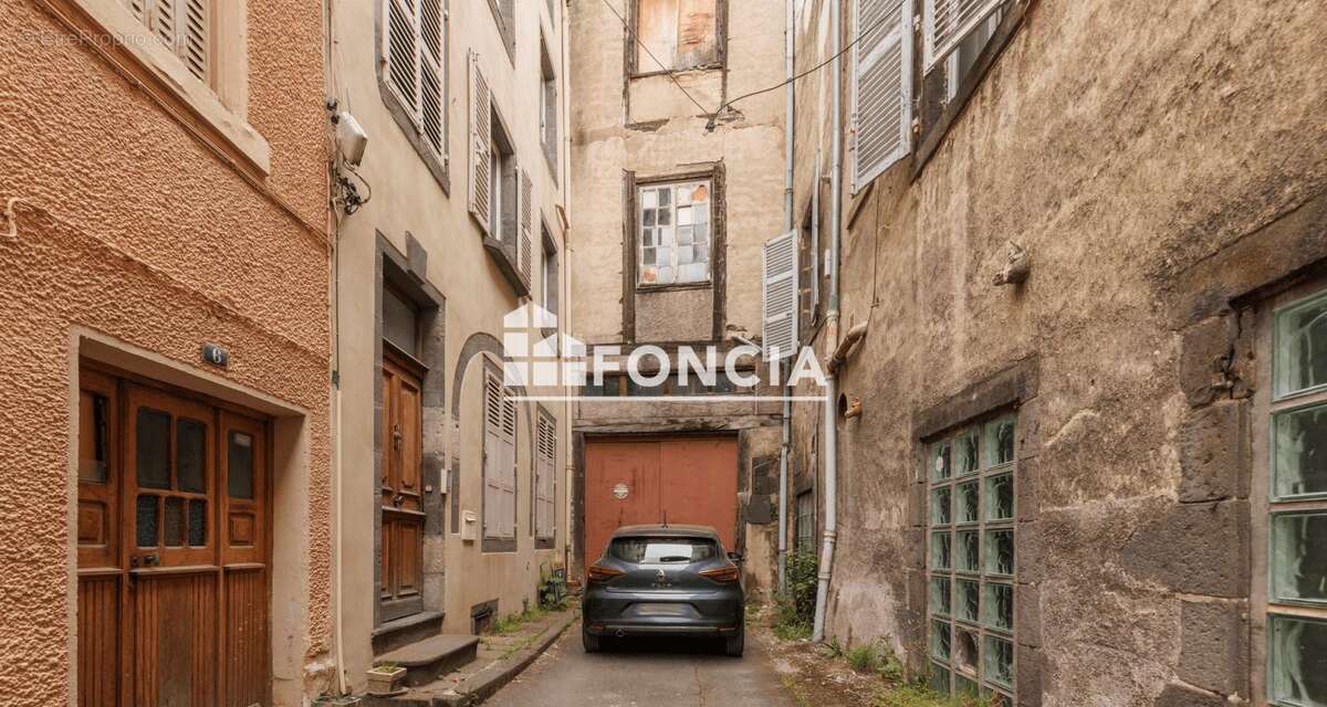 Maison à CLERMONT-FERRAND
