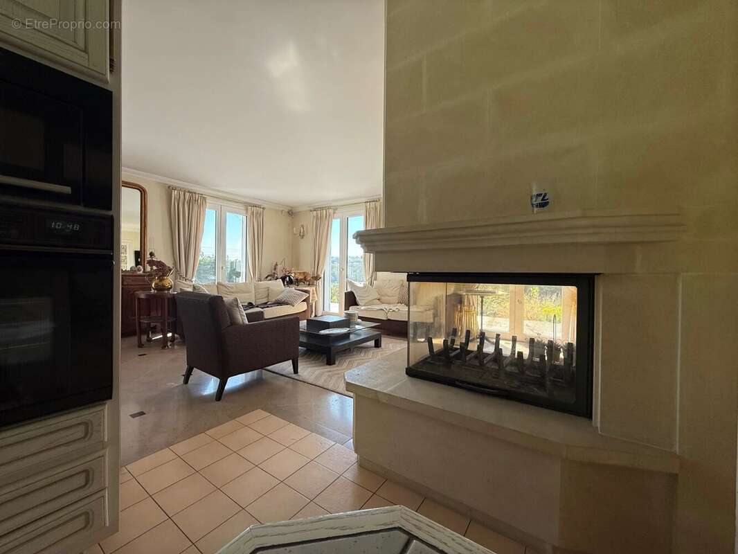 Maison à BREUX-JOUY