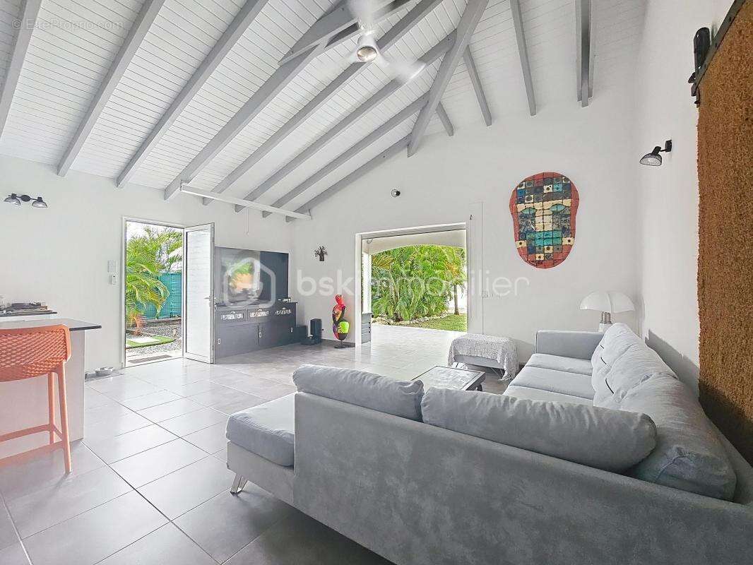Villa + dépendance avec piscine Saint François - photo 8