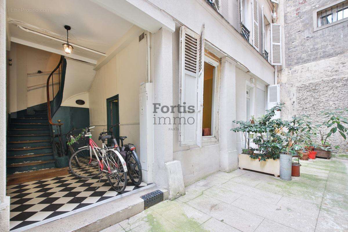 Appartement à PARIS-10E