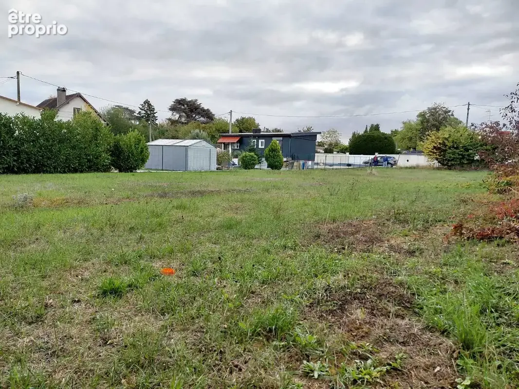 Terrain constructible de 1 160 m2 pont sur yonne - photo 2