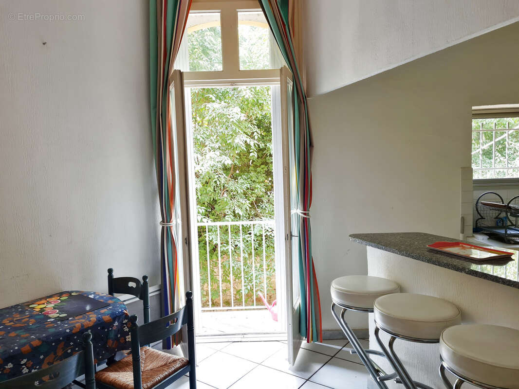 A saisir rapidement ! Superbe studio de charme à deux pas des thermes. - photo 6