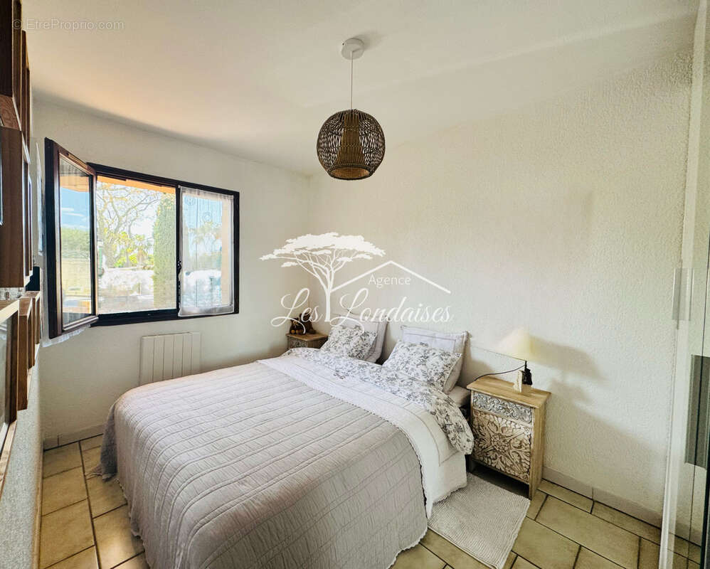 Appartement à LA LONDE-LES-MAURES