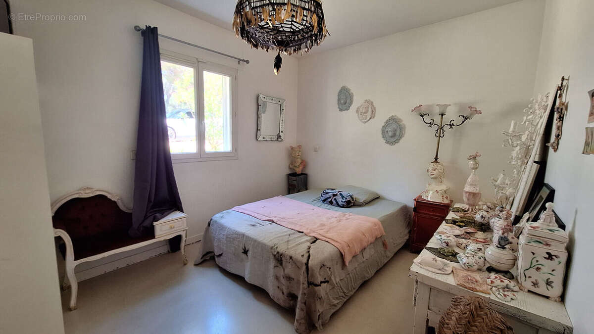 Maison à VENTABREN