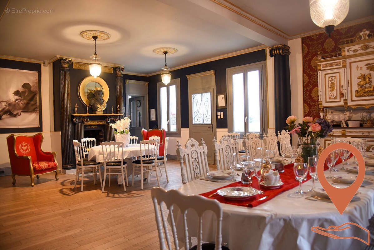 SALLE A MANGER - Autre à NORREY-EN-AUGE