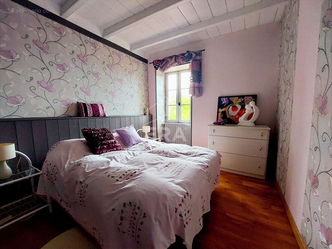 Maison à MORNAC-SUR-SEUDRE