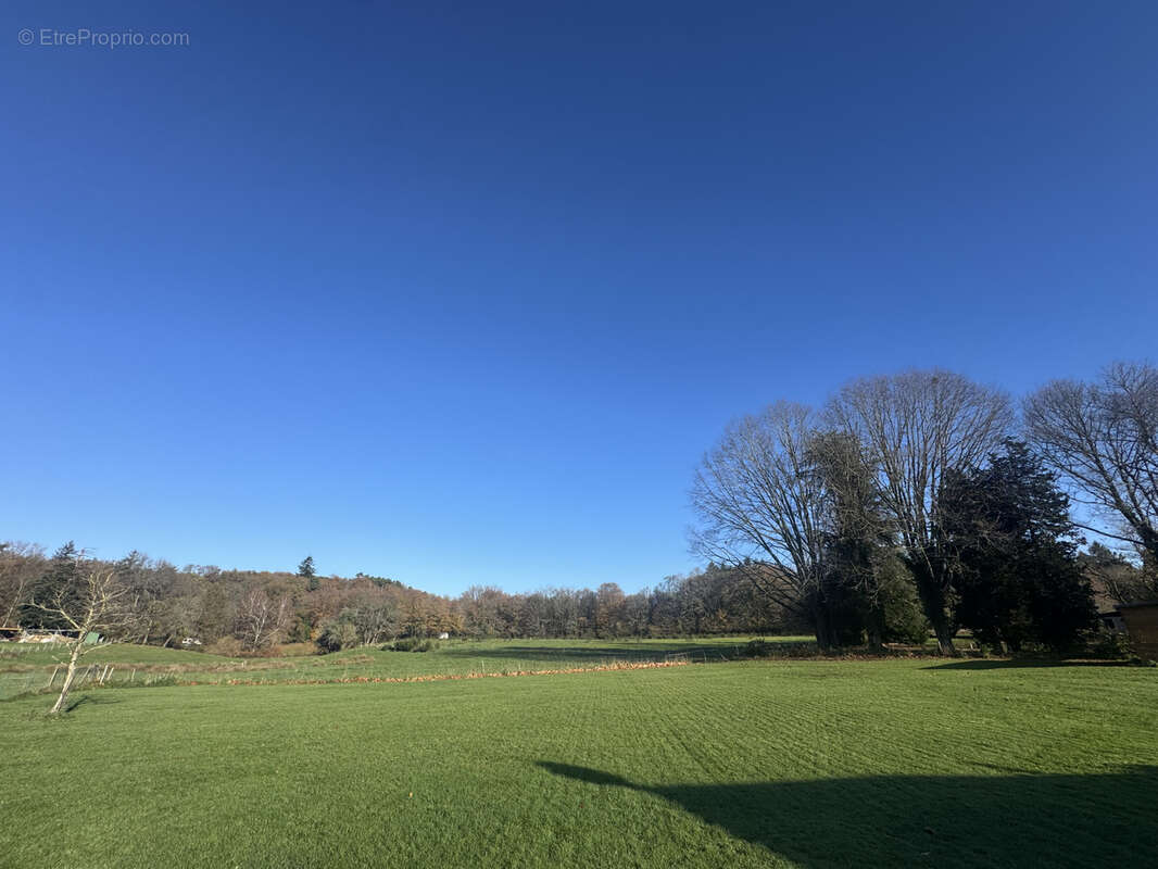 Maison à COMPREIGNAC