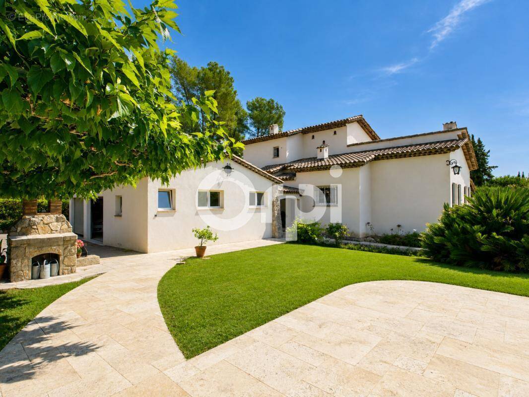 Maison à MOUANS-SARTOUX