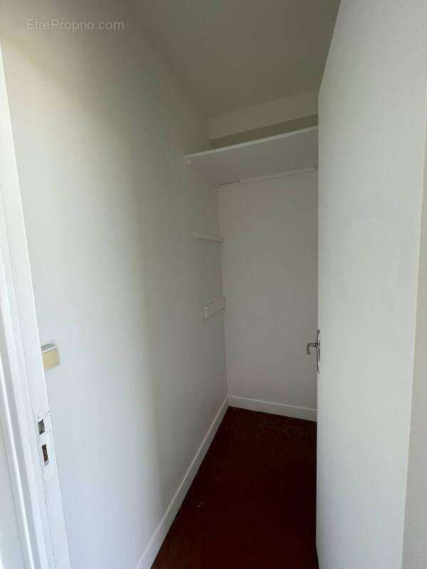 AMBENAY - T5 de 132 m² - photo 11