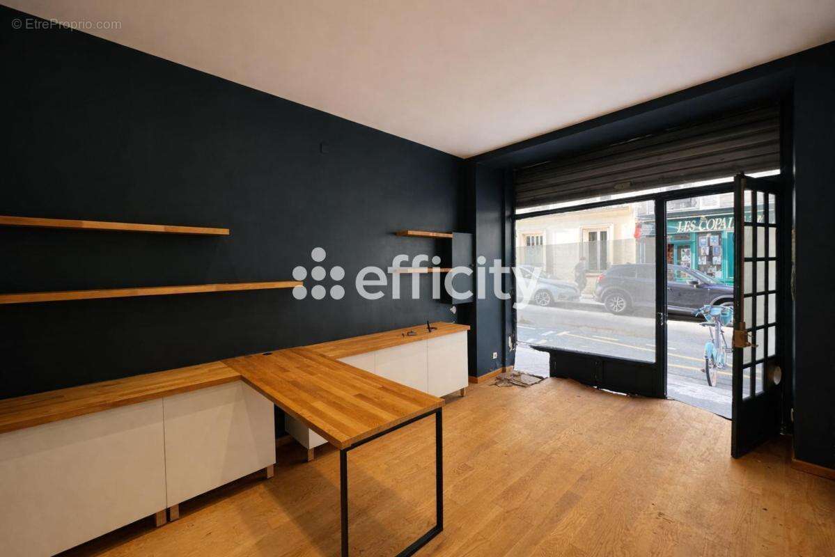 Commerce à PARIS-17E