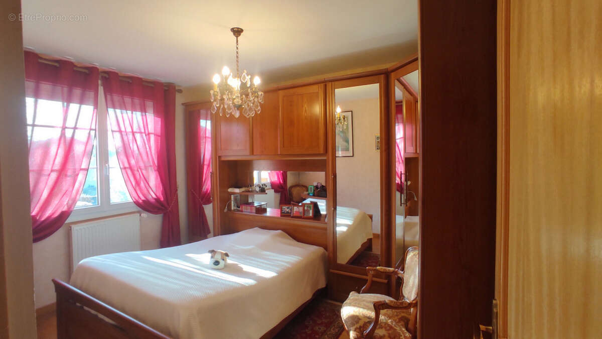 Maison à CHATELLERAULT