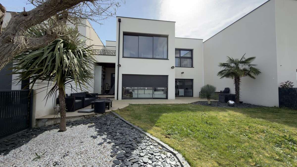 Maison à BOURGBARRE