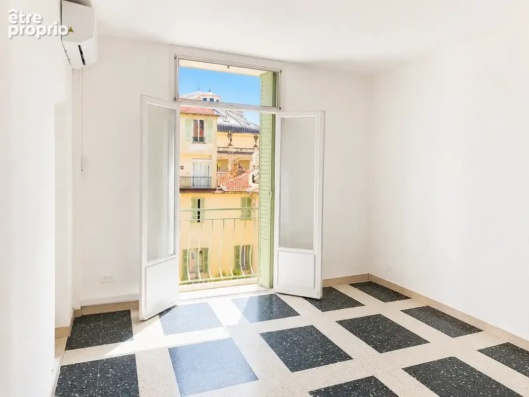 EXCLUSIVITE RARE — 4 pièces 86 m2 avec ascenseur  Masséna   Cours Saleya  Vieux‑Nice - photo 4