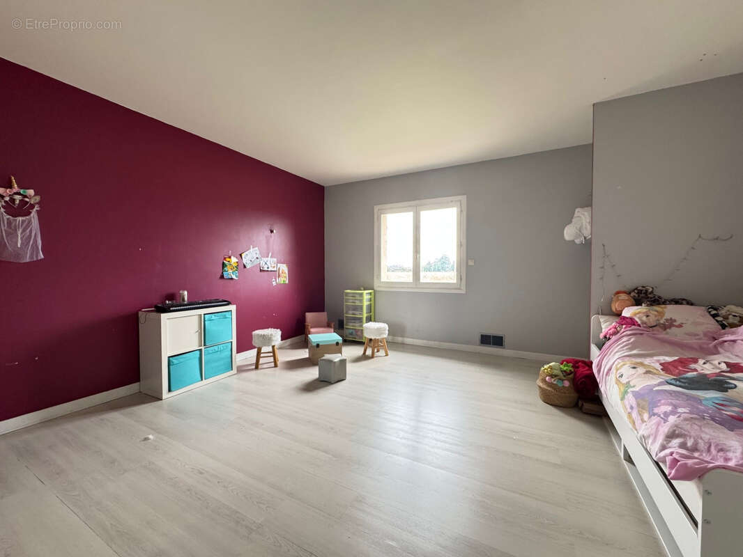 Maison à BEAUREPAIRE