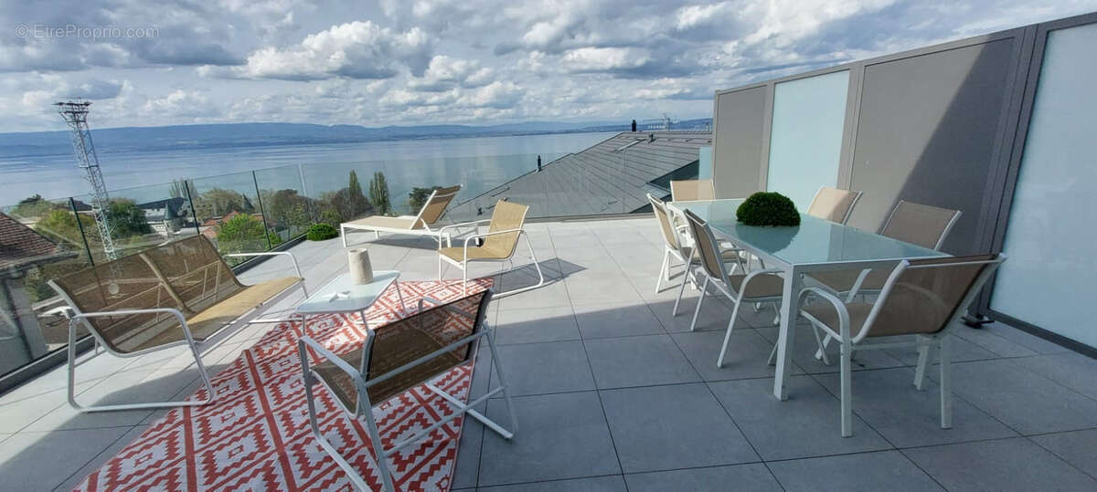 Appartement à EVIAN-LES-BAINS