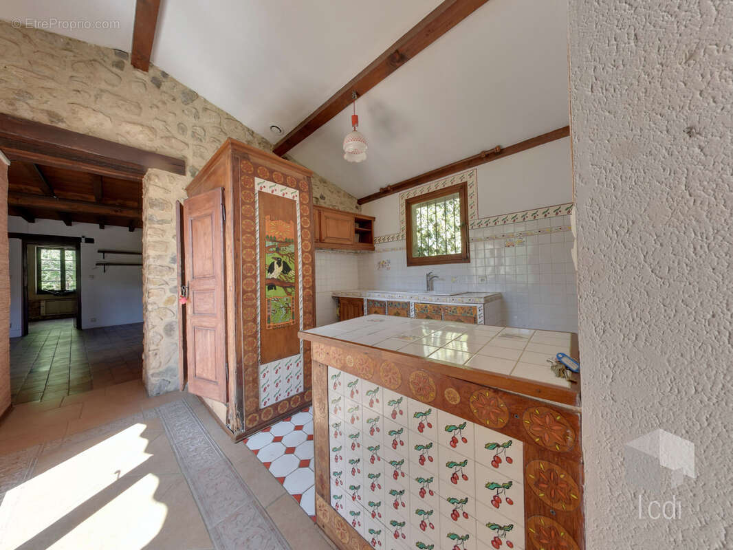 Maison à MIRMANDE