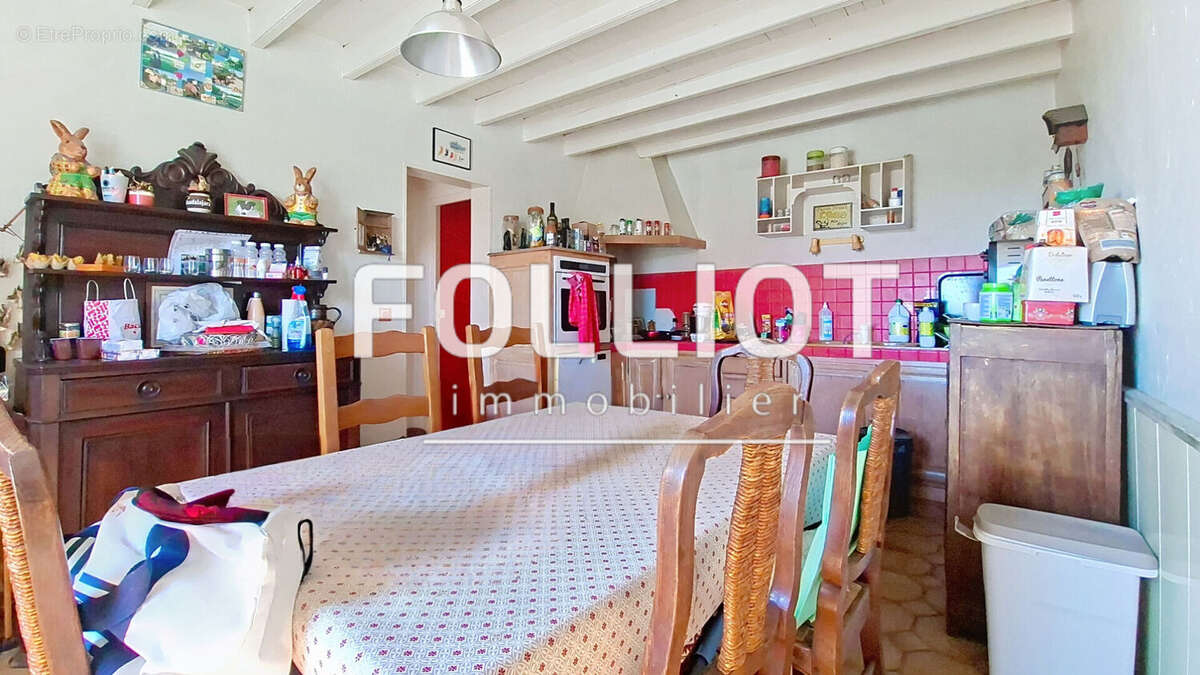 Maison à VILLEDIEU-LES-POELES