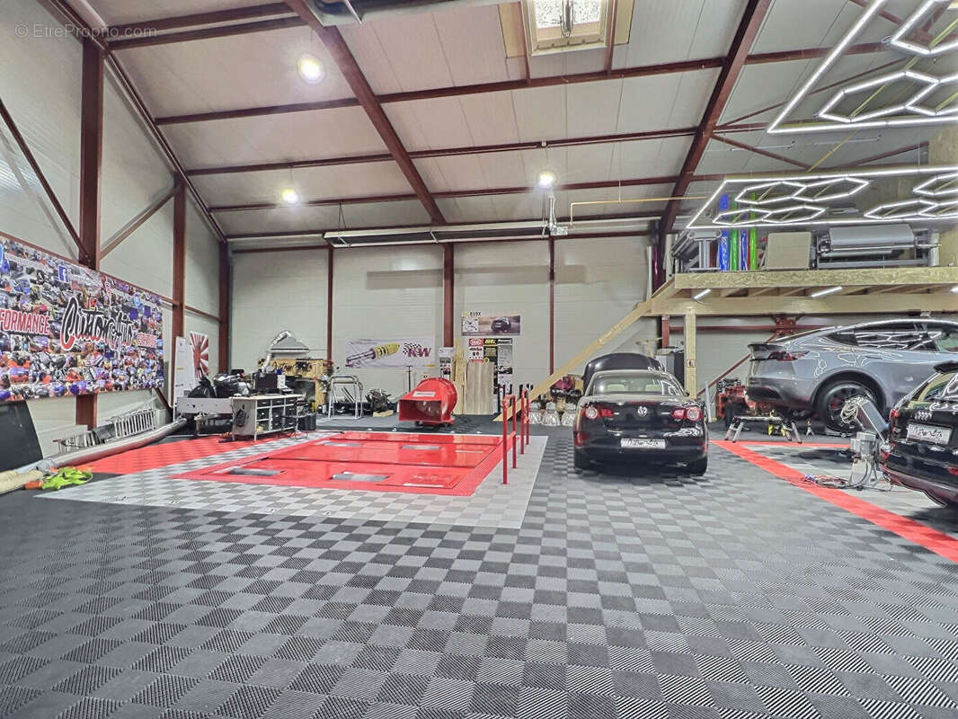 Commerce à LONGEVILLE-LES-SAINT-AVOLD