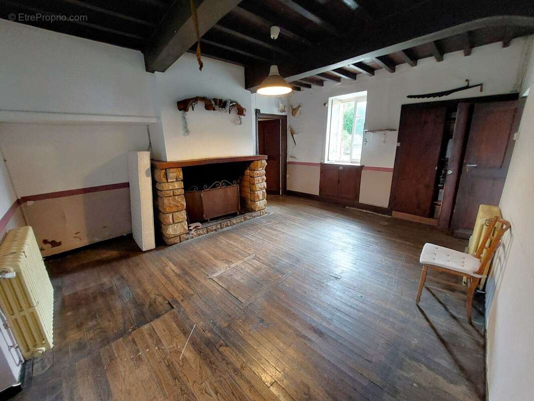 20251120114804 - Maison à ASPET