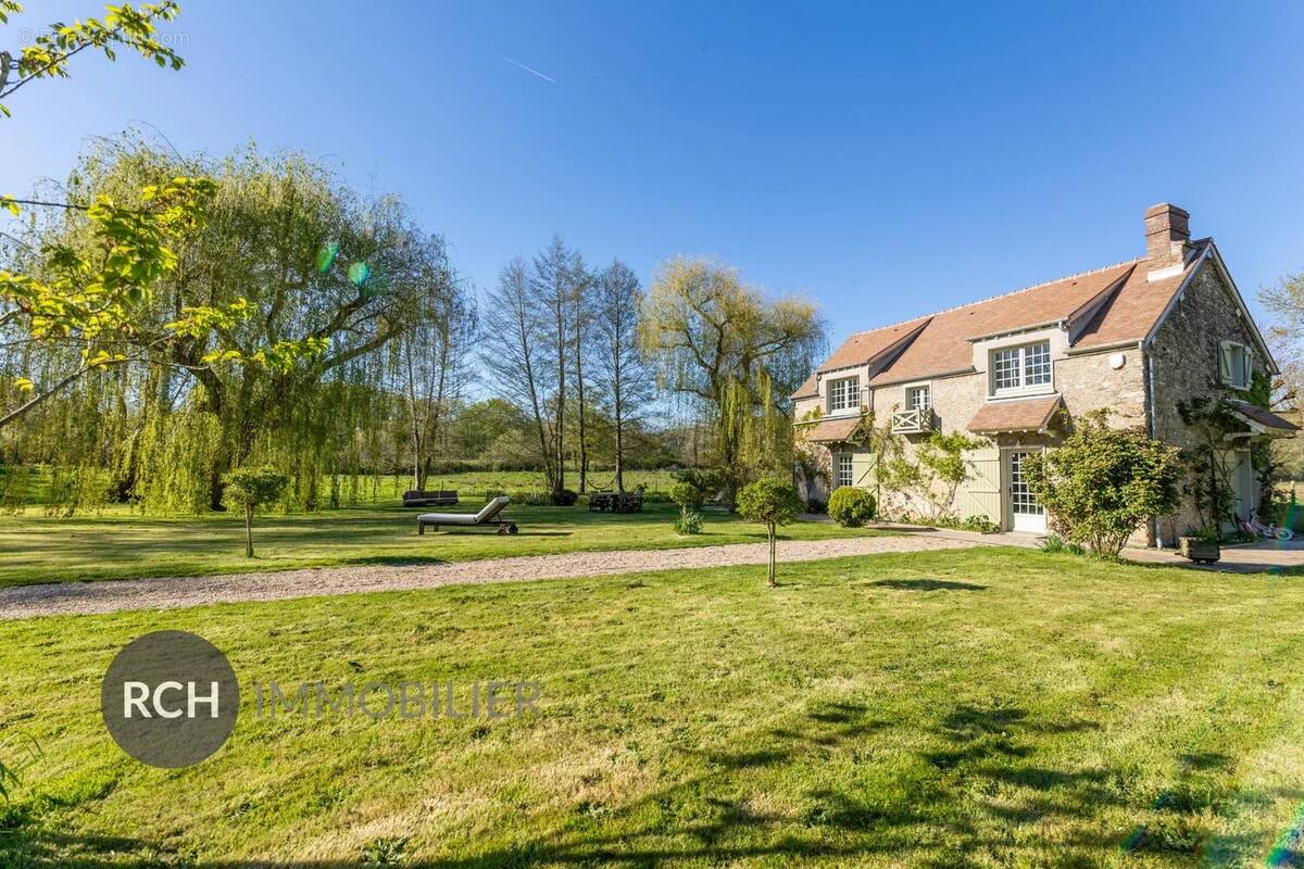 Maison à MONTFORT-L'AMAURY