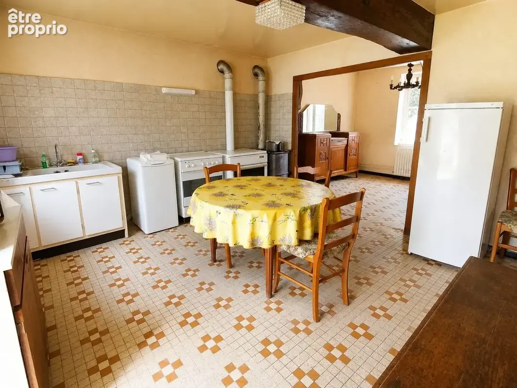 Maison 85 m² à Saint-Sulpice-Les-Feuilles  - photo 5