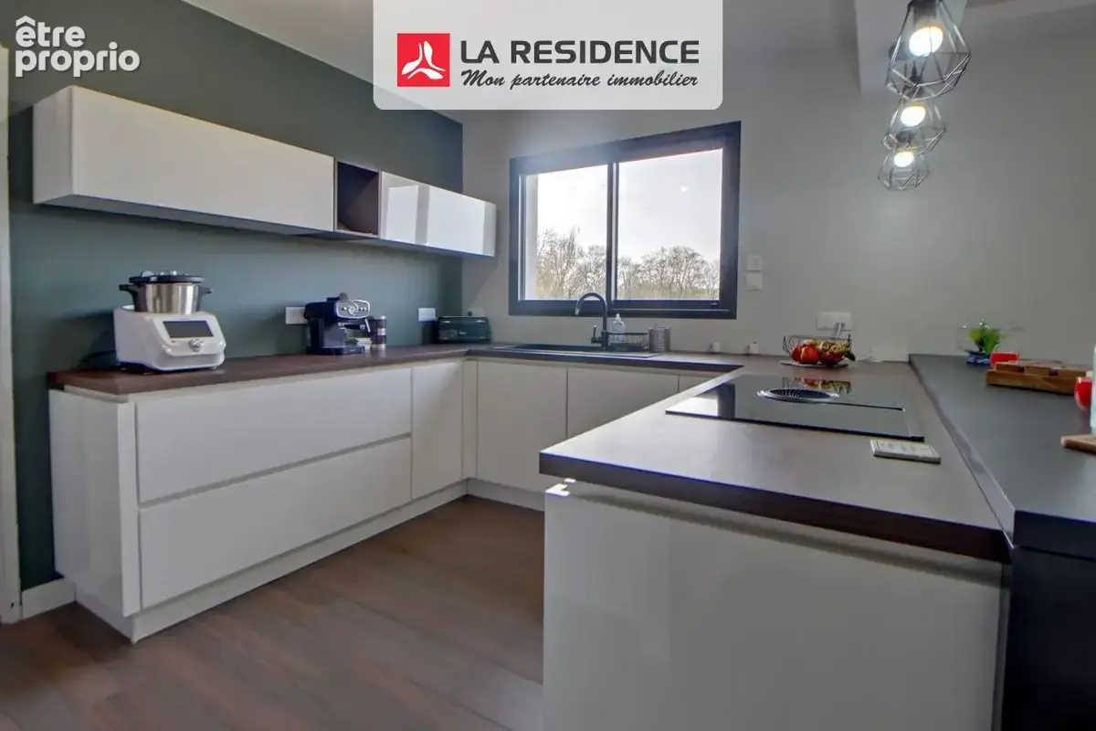 Maison 160 m² à Saint-Etienne-Sous-Bailleul  - photo 5