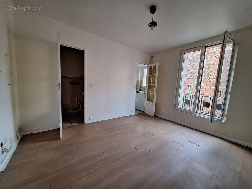 Appartement à PARIS-20E