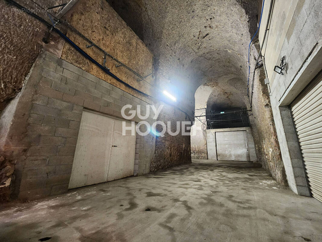 Commerce à BOUGIVAL