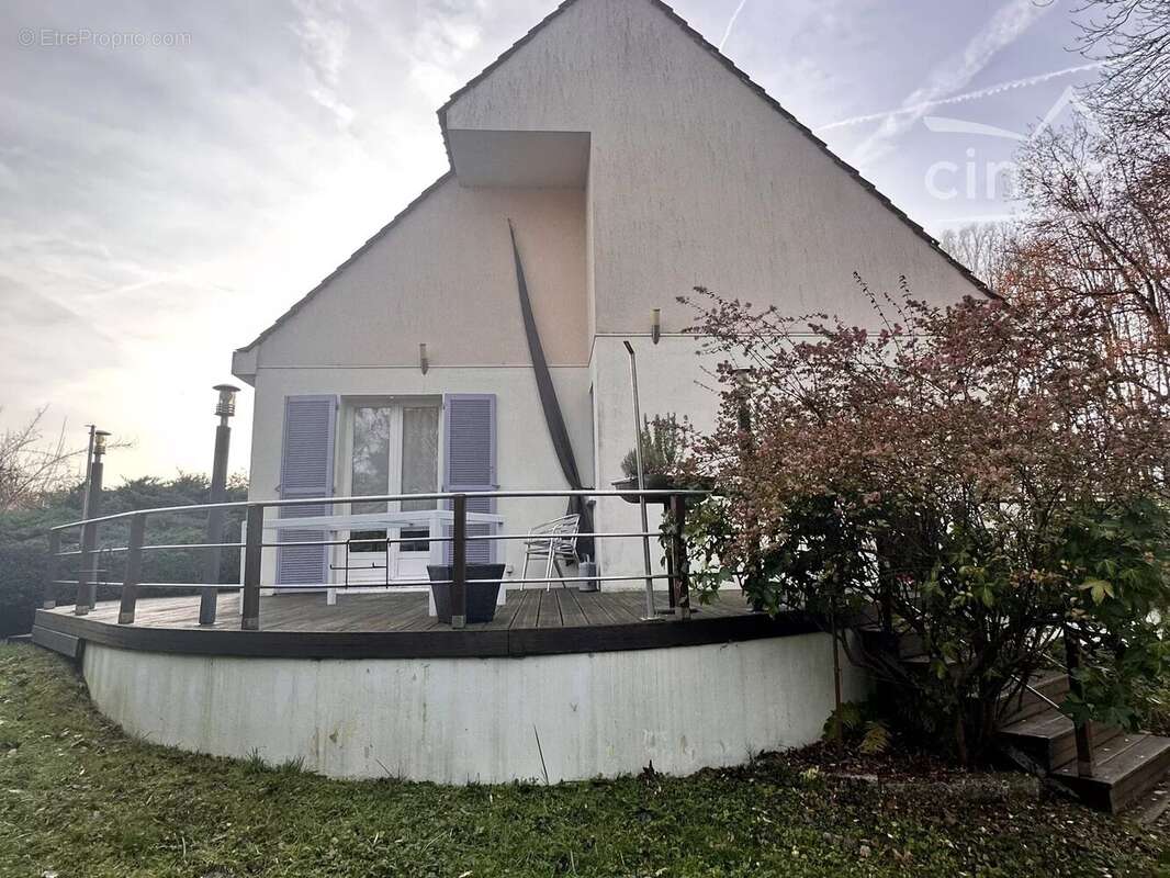 Maison à CONGIS-SUR-THEROUANNE