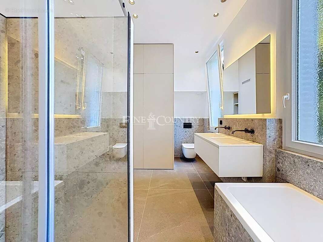 A vendre, grand appartement le Cannet - photo 9