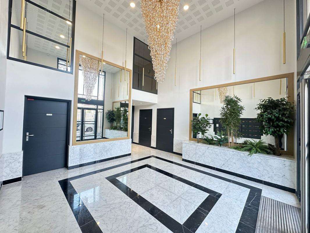 Appartement à SAINT-MAUR-DES-FOSSES