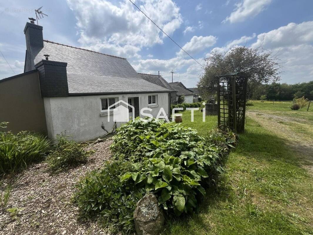 Photo 1 - Maison à BELLE-ISLE-EN-TERRE